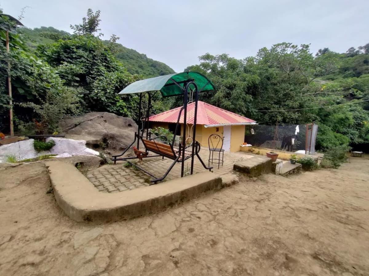 Dude Ranch Villa Маунт Абу Екстериор снимка